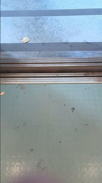 Underleveled Elevator #fail #dover #elevator