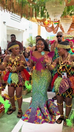 Traditional bride entry #ghanatiktok🇬🇭 #ghanaweddings #traditionalmarriage #fypghana #kentestyles