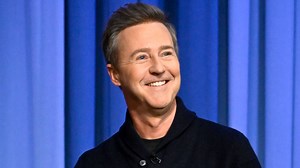 101K views · 2.4K reactions | Edward Norton thinks his Glass Onion: A Knives Out Mystery character, Miles Bron, is “a pretentious idiot” 藍 | The Tonight Show Starring Jimmy Fallon | Facebook