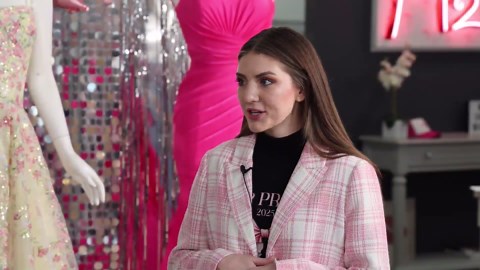 Where Can I find a Dress For Prom? - M2