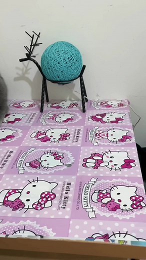 A cat phone holder #funnycat