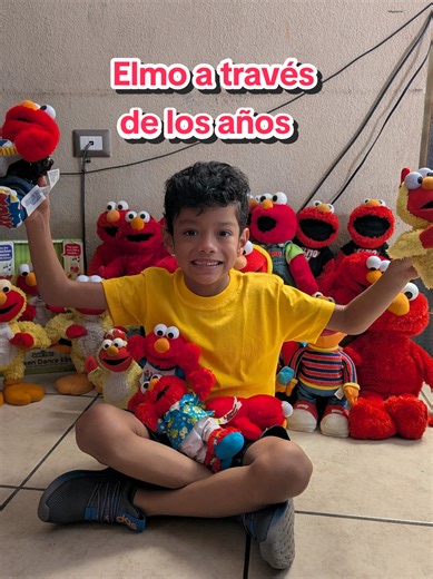 Elmo a través de los años: Edición exclusiva para coleccionistas