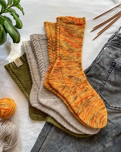 Set of 2 Knitting Patterns, Beginner’s Friendly, Boot Socks Pattern, Hand Knit Pattern, Think Socks, Top / Cuff Down Socks Pattern, Mid Calf - Etsy Canada