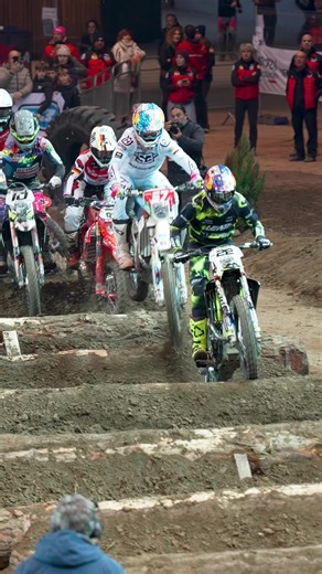 Super Enduro Bilbao: Titans Clash in Thrilling Battle