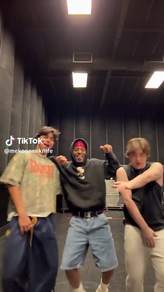 Trio up #foryou #foryou #dzworldscollidetour #descendants #zombies4 @Malachi Barton @Joshua Colley