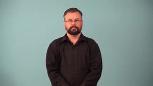 Watch how to sign 'unorganized' in American Sign Language.