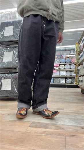 How to Style Pointy Shoes for Maximum Impact