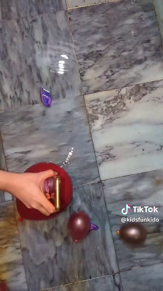 Water Balloons Popping Challenge – Satisfying ASMR Experience