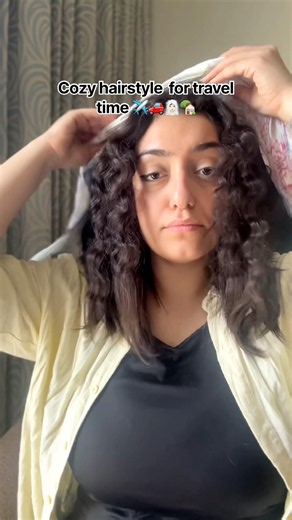 Subscribe For more video 😍 Perfect Travel Hairstyle ✈️✨ #makeup #easyhairstyle #travelhacks
