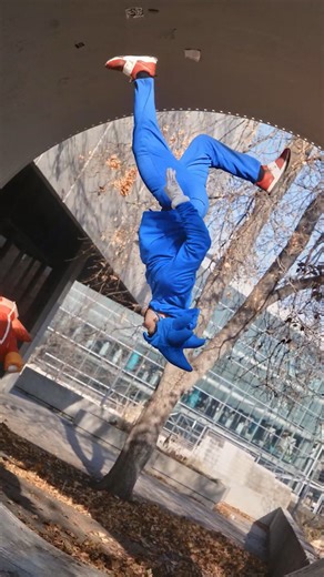 Running upside down loop!