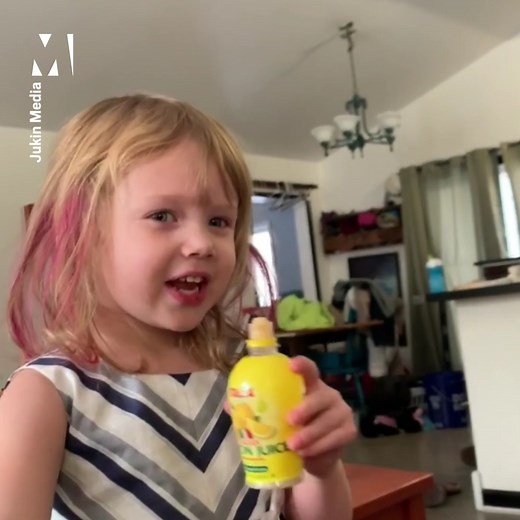 This little girl will quickly realise drinking lemon juice isn't the best idea... 🍋 | Metro