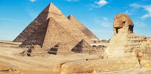 Αίγυπτος: Αρχαιολόγοι ανακάλυψαν άθικτο αρχαίο πάπυρο από το 50 π.Χ.