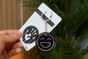 Death Stranding Holographic Keychain - Happy Sign - Etsy Canada