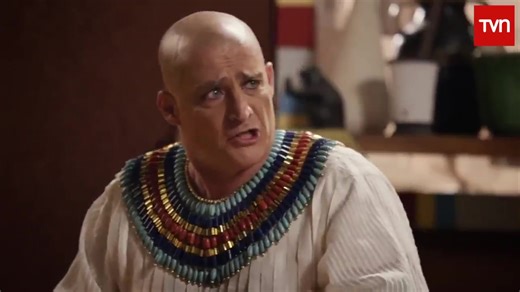 Moisés y los 10 Mandamientos Capítulo 144 - Llegó la sexta plaga 🔥 La sexta plaga cae sobre Egipto: úlceras y enfermedades azotan a todos, incluso a los magos del faraón. Moisés obedece la voz de Dios, mientras Ramsés sigue endureciendo su corazón. ✝️ Reflexión: No hay poder humano que se compare con la grandeza de Dios. Su palabra es ley, y su voluntad siempre se cumple. 💫 #MoisésYLos10Mandamientos #PlagasDeEgipto #Moisés #Ramsés #Fe #SerieCristiana #ReflexiónDeFe #JusticiaDivina #PoderDeDios