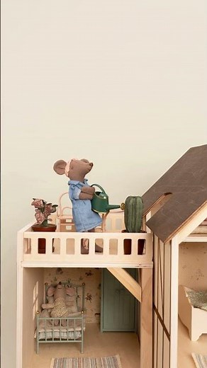 Water the Mouse House Garden with Maileg Mum Mouse #mailegmouse #creativeplay #pretendplaytoys