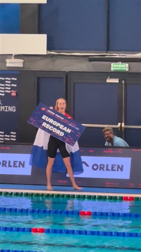 Marrit Steenbergen wins the 100 m free in 50.42 — European Record! ⚡️🏊‍♀️ @marritsteenbergen 💙 #lublin2025 #swimming | Retro Swimming