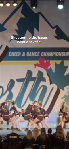 Ultraviolet Cheer Performance at Finals