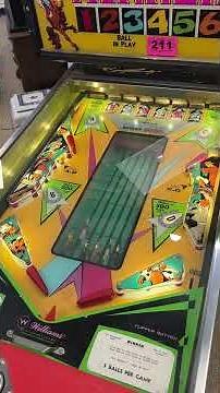 Williams 1971 Winner Pinball Machine at Pot of Gold Auctions