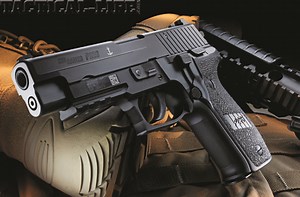 SIG SAUER MK25 9mm Pistol | Gun Review