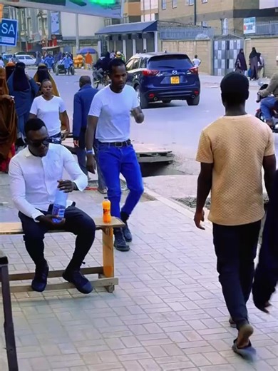 6 Desember 25 Aceh Tamiang 🥀Gak kebayang ini ketinggian banjirnya setinggi apa mobil mobil bisa ke angkat seperti ini dan Rumah rata sama tanah , Mencekam‼️#BencanaAceh