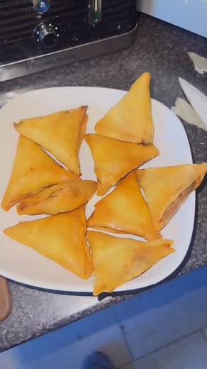 Delicious Homemade Samosas Recipe