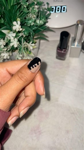 Easy nail art at home #trending #simplenails #naildesign #viral #trend #subscribe #views #easy #diy