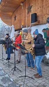81 reactions | ✨ So klingt der Advent über den Wolken am Pyramidenkogel ✨ Ein wunderbarer Adventmarkt, Kinderprogramm, Musik, Krampusse und mehr. Das Programm des Adventmarktes zu finden unter www.pyramidenkogel.info/advent-programm. | Pyramidenkogel | Facebook