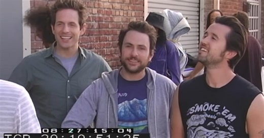 Always Sunny: Aaron Paul, Bloopers & "The Gang Goes Bowling" Trailer