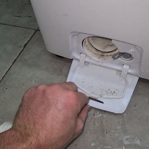 Candy washing machine filter cleaning