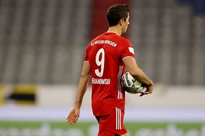 Robert Lewandowski named UEFA Men's Player of the Year as Bayern Munich dominate Champions League awards