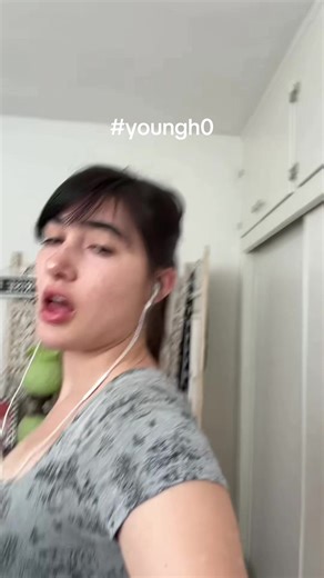 delilah raige (@delilah.raige)’s video of youngh