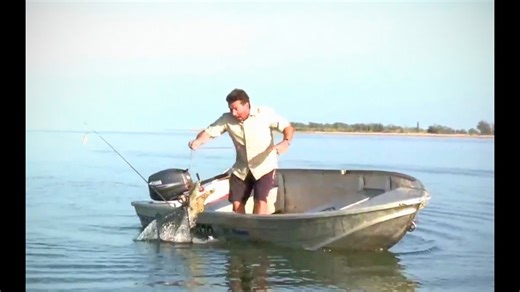 These hilarious Aussies pulling prank.