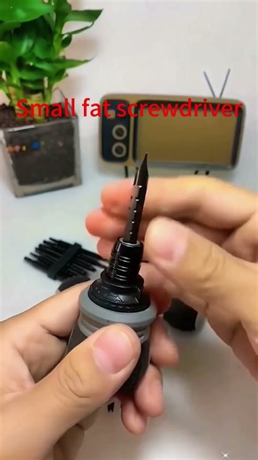 Hardware tool accessories Small fat screwdriver