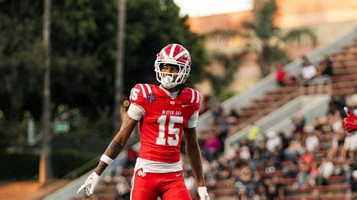 Photo: Late NFL legend's son and Ohio State commit Chris Henry Jr. shares a sneak peek from his visit to Oregon