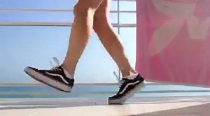 Girl power󾮟🇱󾓬 We need more DNB girls like this! Send me your videos for a chance to be featured! | DNB Ravers