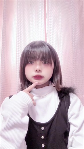 今年最後の動画だね〜！！皆今年も仲良くしてくれてありがとう！いいねやフォロー、コメントどれもすっごく嬉しかったです！仲良くしてくれた皆ありがとう！！来年も皆よろしくね！皆仲良くしよーね！！ #11 #fyp #中学生 #jc #ダンス