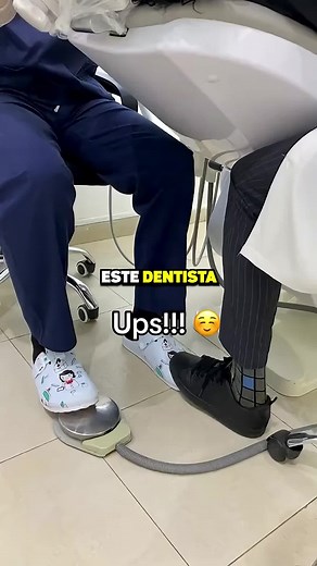 Dentista y Asistente: Trabajo en Equipo Inesperado