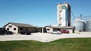 6K views · 17 reactions |  WATCH THIS: Our company-owned feedmill plays a *major* role in our business by allowing us to strictly control the quality of ingredients purchased to make our feeds -- AND the overall feed manufacturing process. Watch to learn more  #MLFarmtoFork | Maple Leaf Farms | Facebook