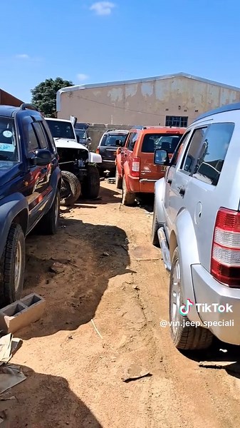 YOUR ONE STOP JEEP SPECIALIST (MECHANICS, STRIPING, SPARES, PARTS, GASKET REPLACEMENT, ENGINE REBUILDS etc)#tiktokbotswana🇧🇼tiktoksouthafrica🇿🇦 #foryoupage #jeep #carlover #mechanic #business #viral_video
