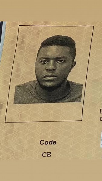 Exploring Unique Document Designs with Geometric Patterns