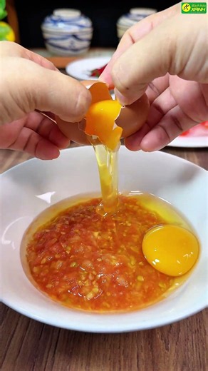 How to make unique and visually appealing scrambled egg tomatoes, just like in a restaurant!