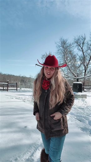 #itsamandalee #onlyfarmer #redhatcowgirl #wranglers