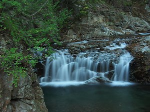 日光市　龍王峡　紅葉が始まった渓谷を歩く　2020/10/31