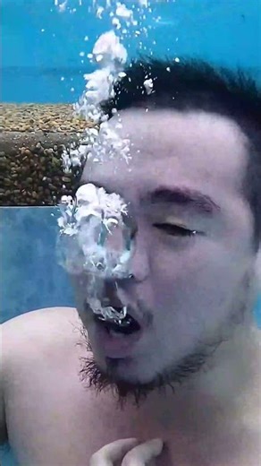 Burp RC Cola vs Sprite Underwater