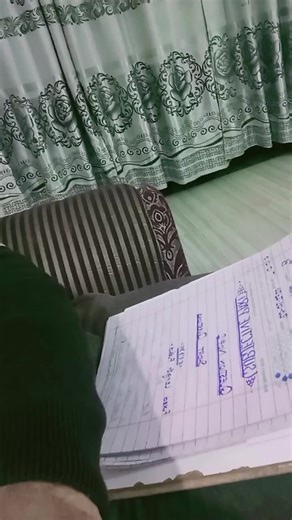 Professor's Engaging Classroom Techniques