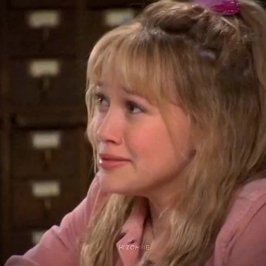 Lizzie McGuire First Kiss Emotional Scene | David Gordon Comforts Lizzie | Heartwarming Moment