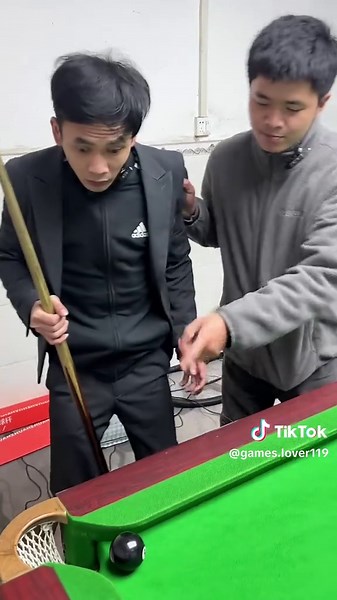 Snooker và Pool: Máy sinh tiền và kỹ thuật đánh bóng