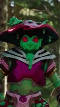 Javi Et Izzy Découvrent L'Identité Du Ranger ⚡ Power Rangers Pour Les Enfants