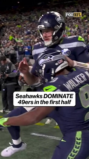 Seahawks Lead at Halftime Against 49ers with 24-6 Score