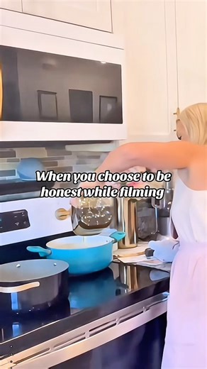 Cooking and Filming… at the Same Time 😅 #CookingFail #Relatable